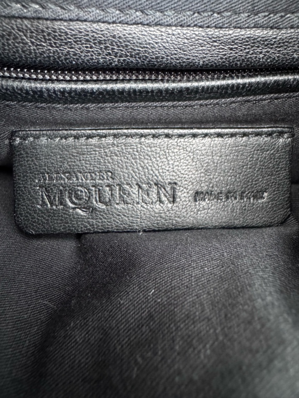 Alexander McQueen Vintage Black Leather De Manta Clutch With Corset Lacing - Picture 11 of 17